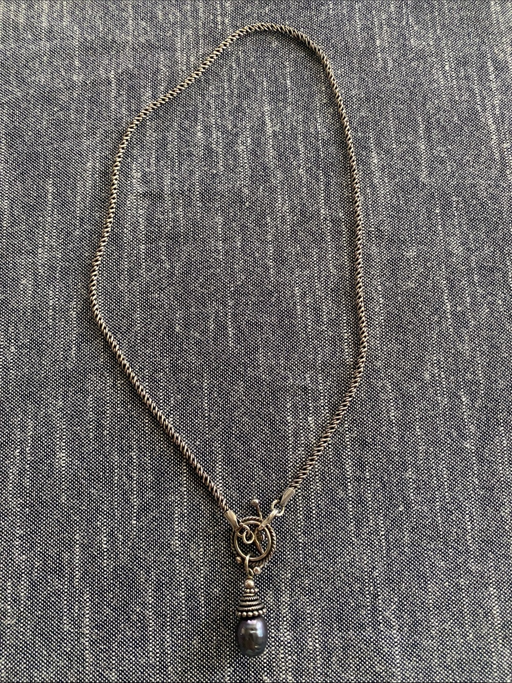 Sterling Silver-Tone Rope Chain Necklace with Black Pearl Drop , 16 ‘’